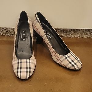 Plaid heels, size 6